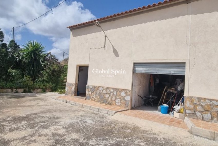 Revente - MAISON -
HONDÓN DE LAS NIEVES - Inland