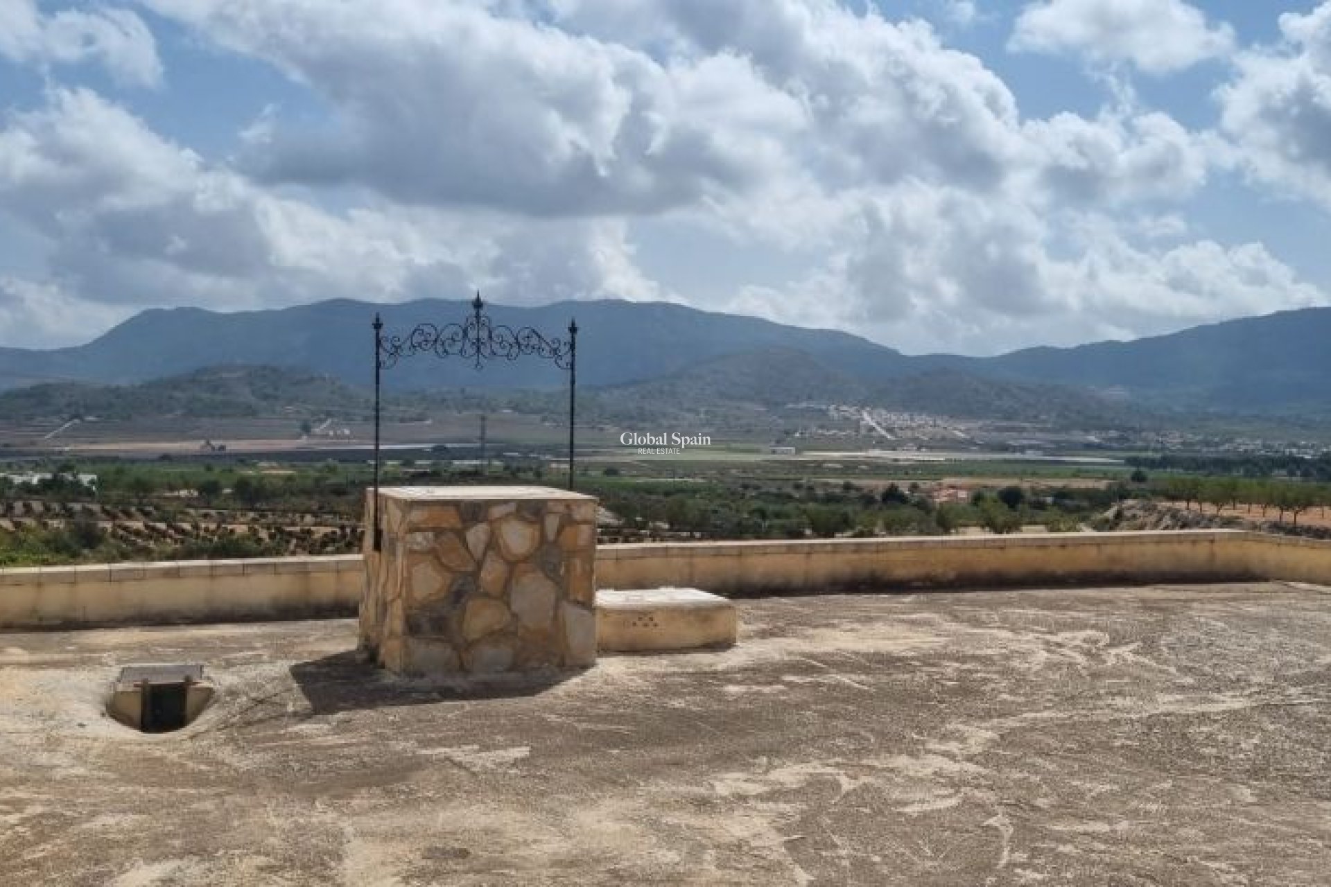 Revente - MAISON -
HONDÓN DE LAS NIEVES - Inland
