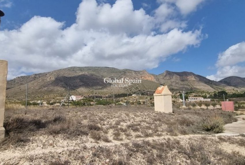 Revente - MAISON -
HONDÓN DE LAS NIEVES - Inland
