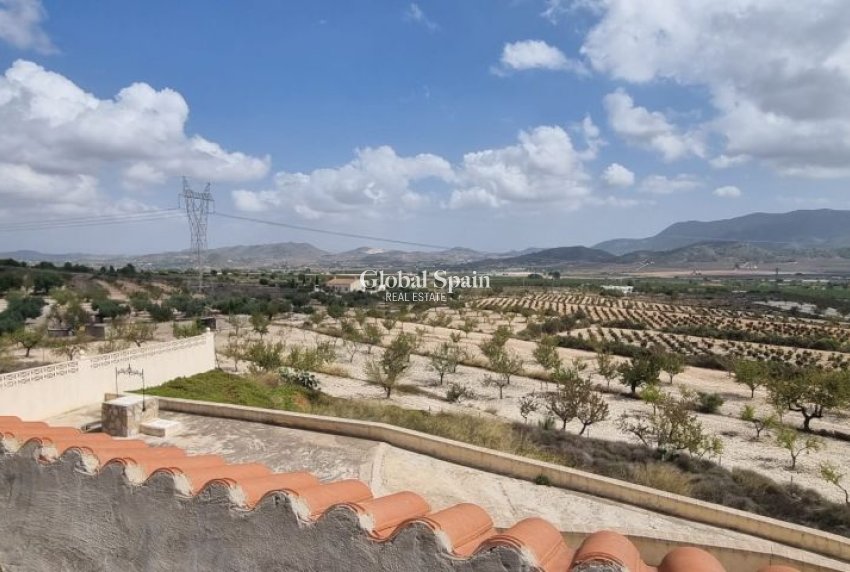 Revente - MAISON -
HONDÓN DE LAS NIEVES - Inland