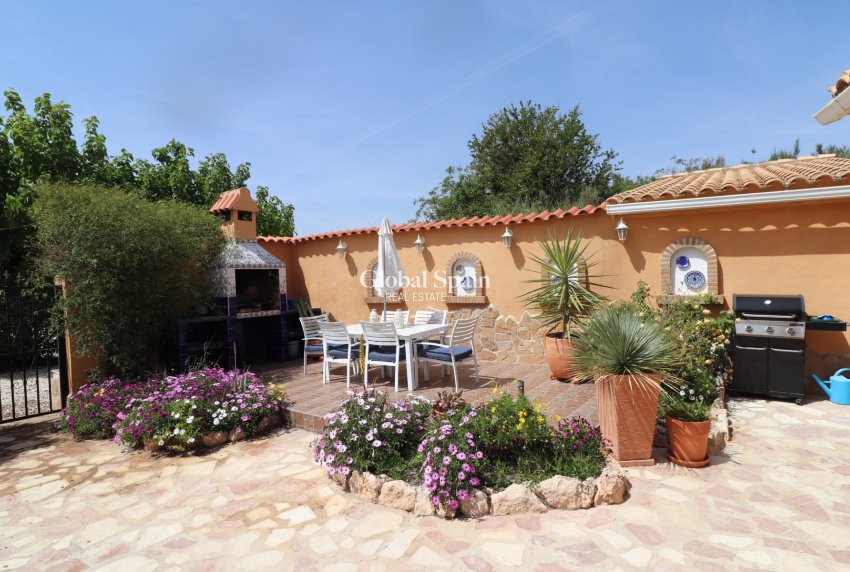 Revente - MAISON -
HONDÓN DE LAS NIEVES - Inland