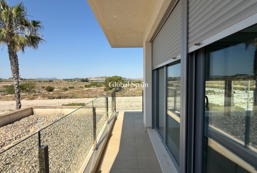 Revente - Maison individuelle -
ORIHUELA - Costa Blanca Sur