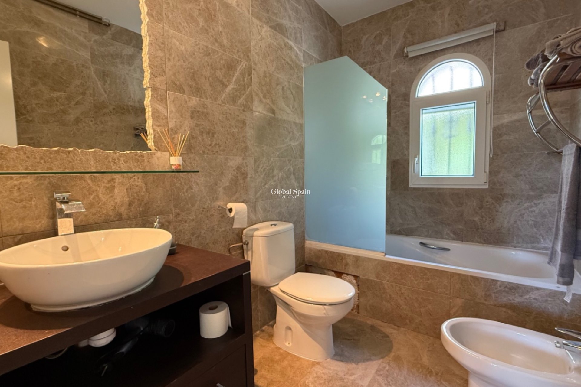 Revente - Maison individuelle -
ORIHUELA - Costa Blanca Sur