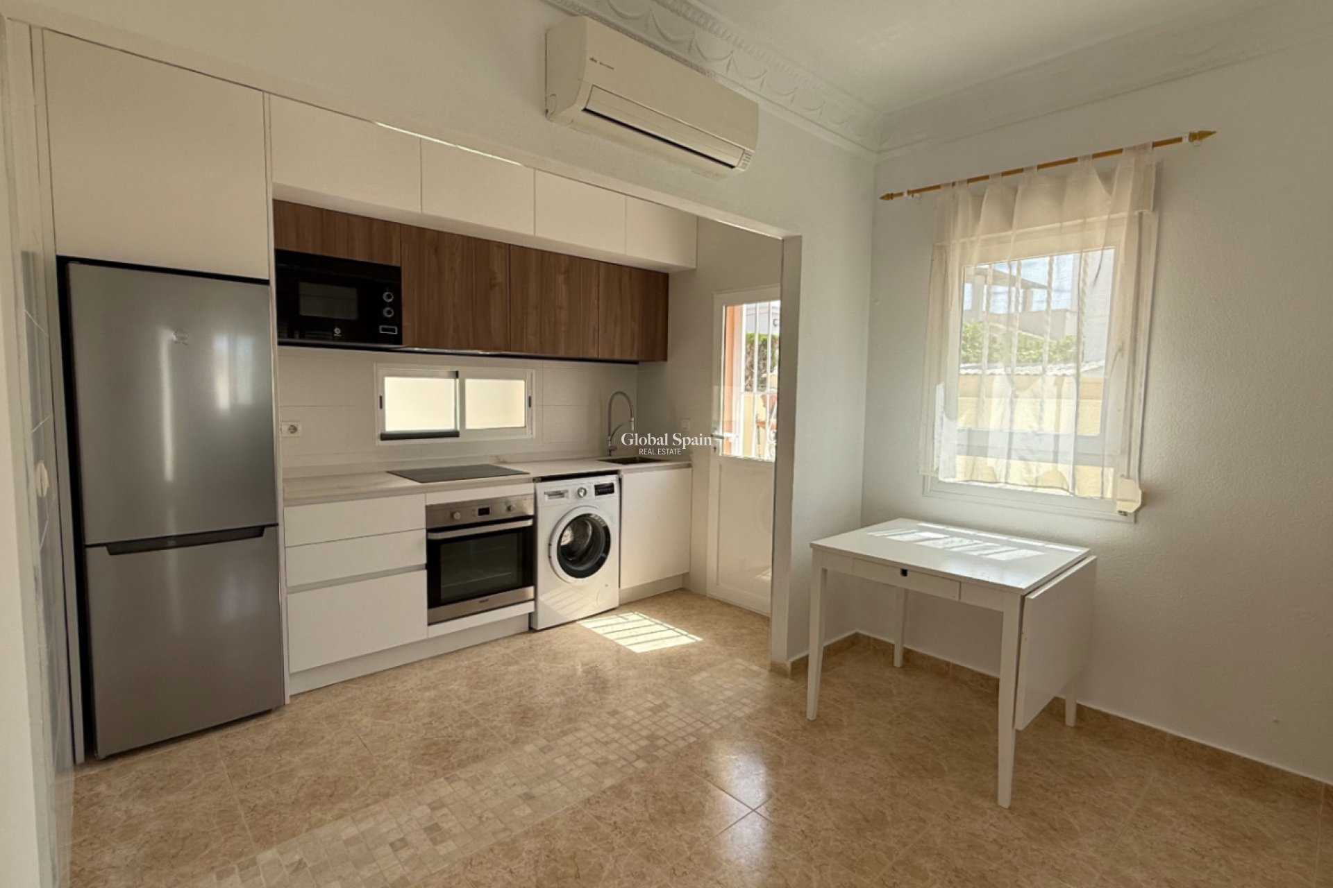 Revente - Maison individuelle -
TORREVIEJA - Costa Blanca Sur