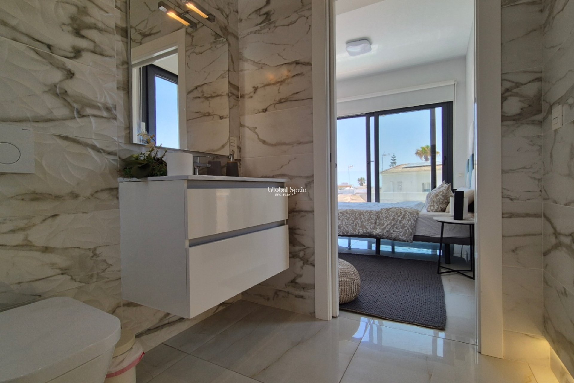 Revente - Maison individuelle -
TORREVIEJA - Costa Blanca Sur