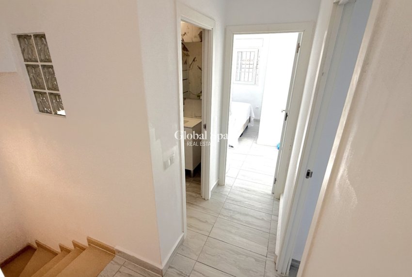 Revente - Maison jumelée -
ORIHUELA - Costa Blanca Sur