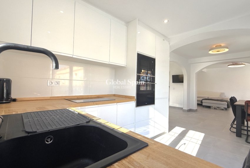 Revente - Maison jumelée -
ORIHUELA - Costa Blanca Sur