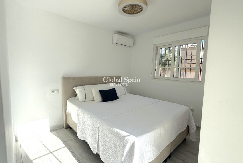 Revente - Maison jumelée -
ORIHUELA - Costa Blanca Sur