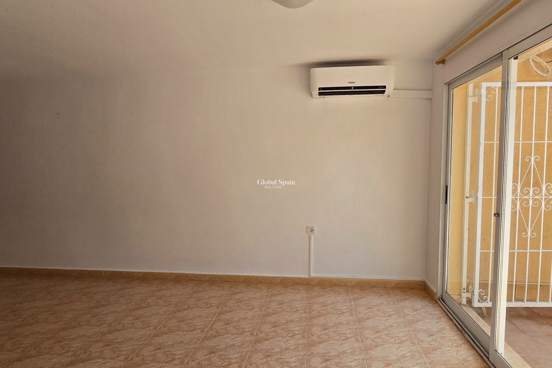 Revente - MAISON -
L'ALBIR - center
