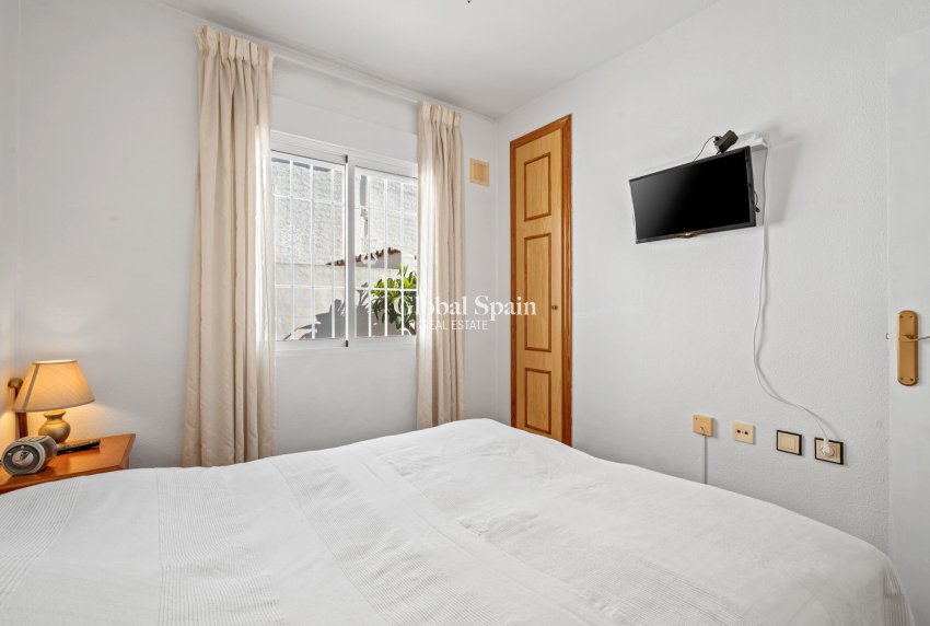 Revente - MAISON -
LA MARINA - Costa Blanca