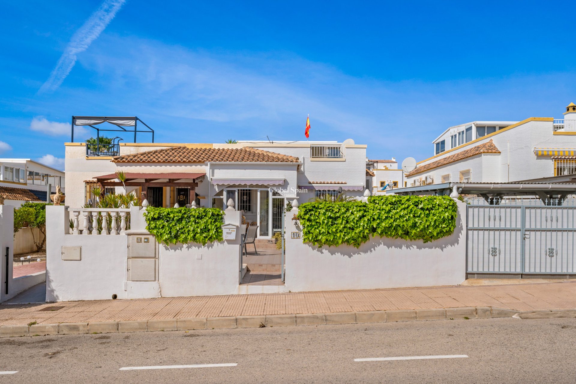 Revente - MAISON -
LA MARINA - Costa Blanca