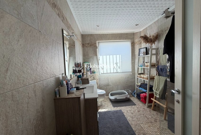 Revente - MAISON -
LA MARINA - Elche / Elx
