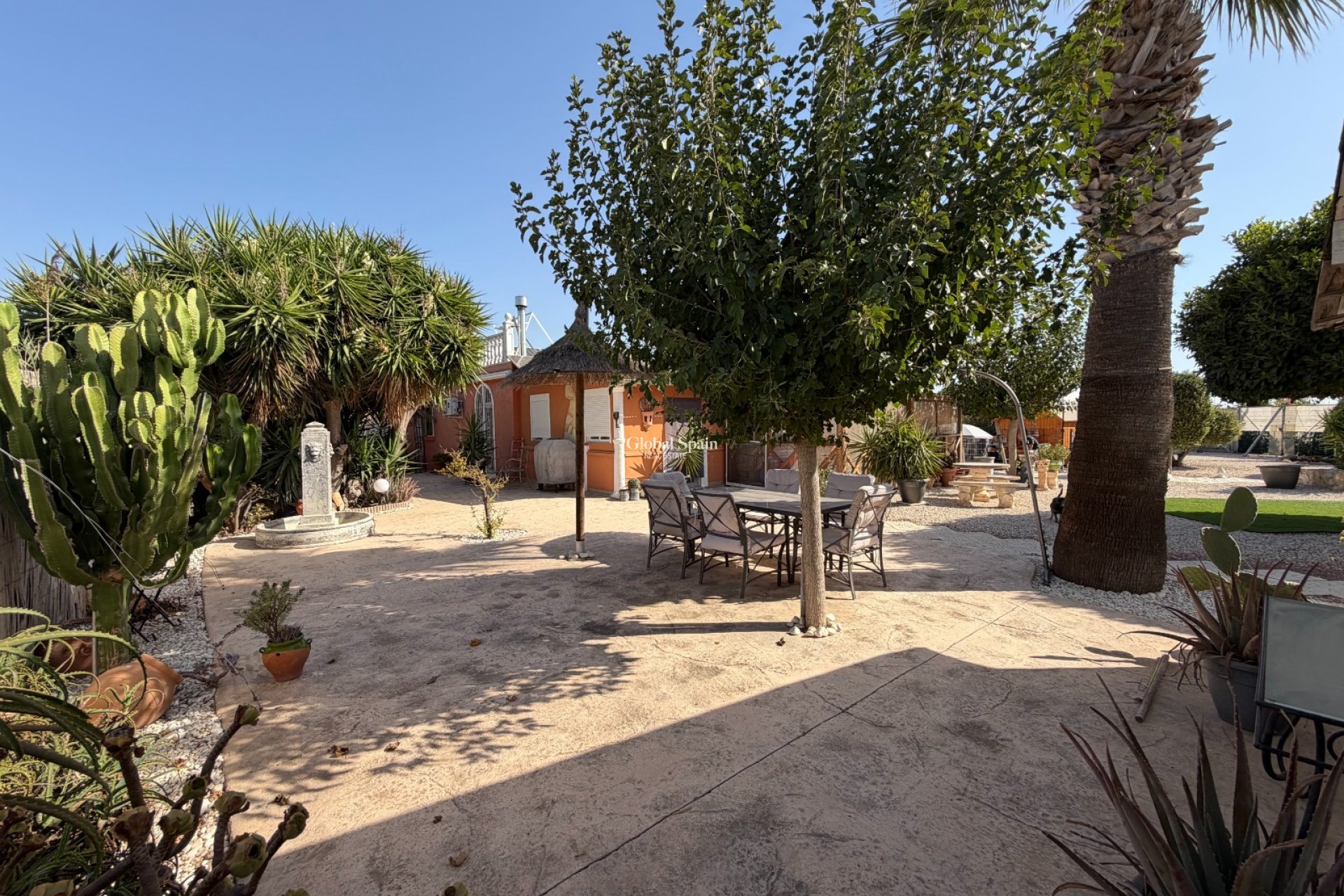 Revente - MAISON -
LA MARINA - Elche / Elx