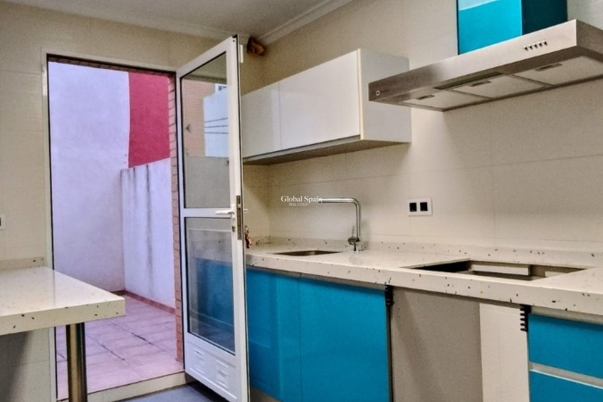 Revente - MAISON -
LA ROMANA - Inland