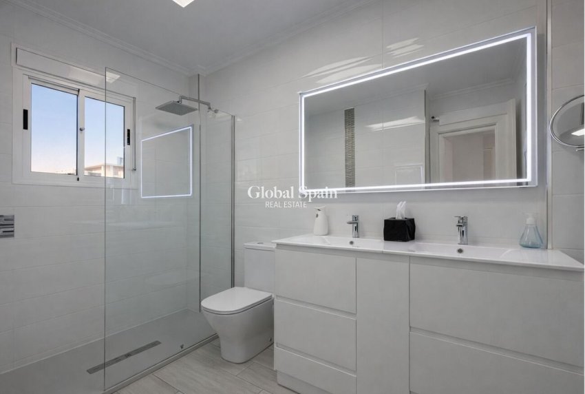 Revente - MAISON -
LA ZENIA - Costa Blanca