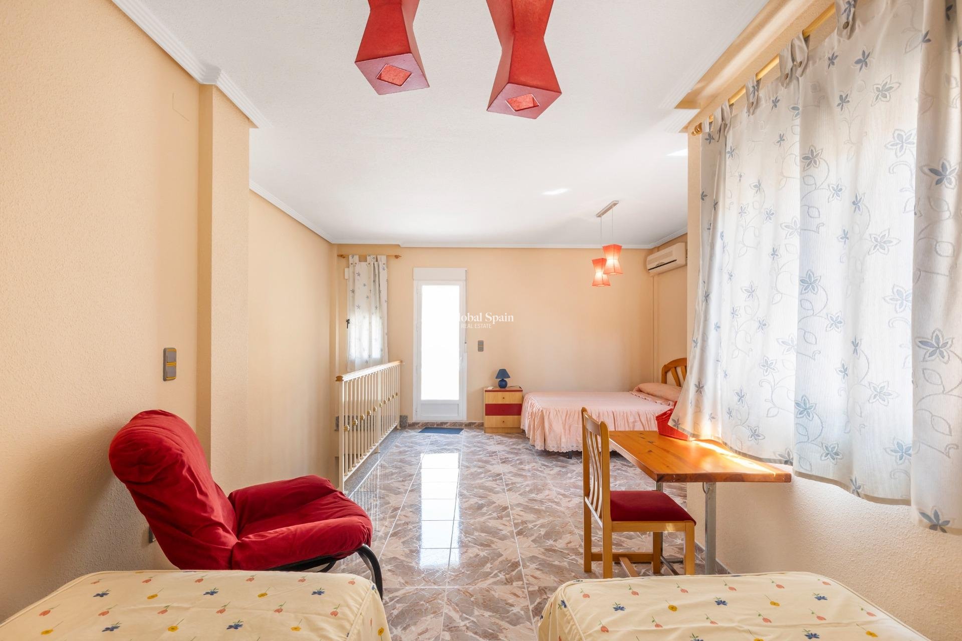 Revente - MAISON -
LOS ALCÁZARES - Centro