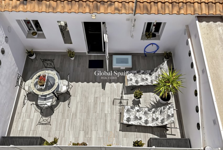 Revente - MAISON -
LOS ALCÁZARES - Centro
