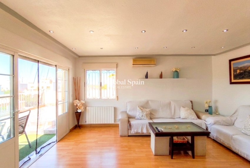 Revente - MAISON -
LOS BALCONES - LOS ALTOS - Costa Blanca