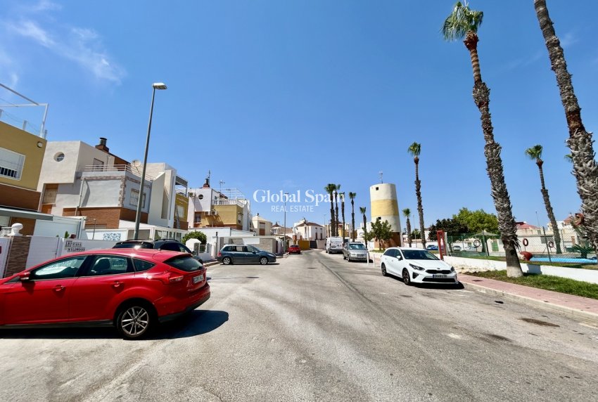 Revente - MAISON -
LOS BALCONES - LOS ALTOS - Costa Blanca