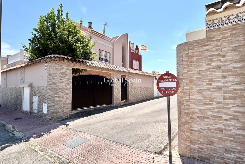 Revente - MAISON -
LOS BALCONES - LOS ALTOS - Costa Blanca