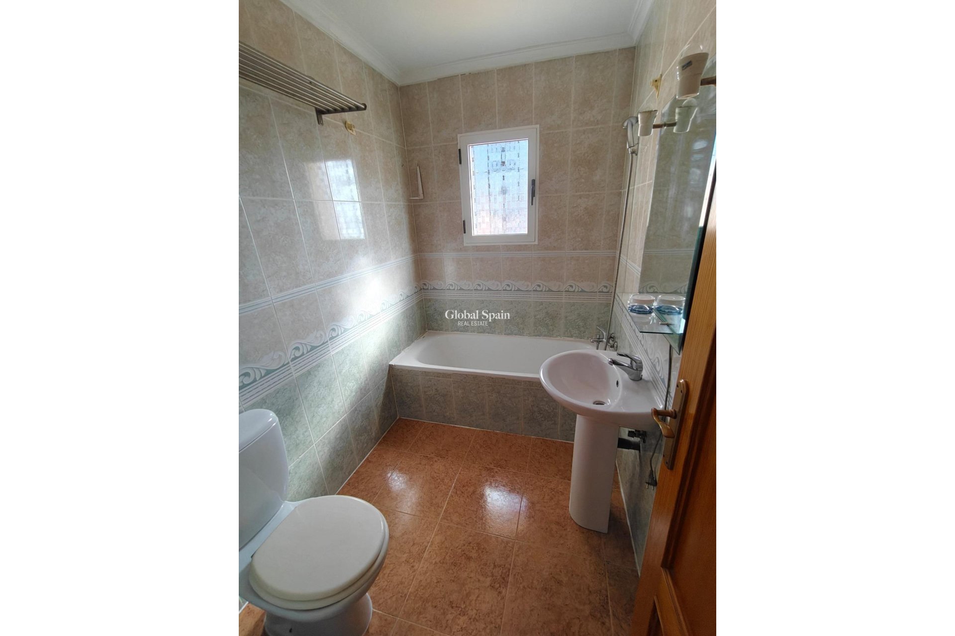 Revente - MAISON -
LOS MONTESINOS - Costa Blanca Sur