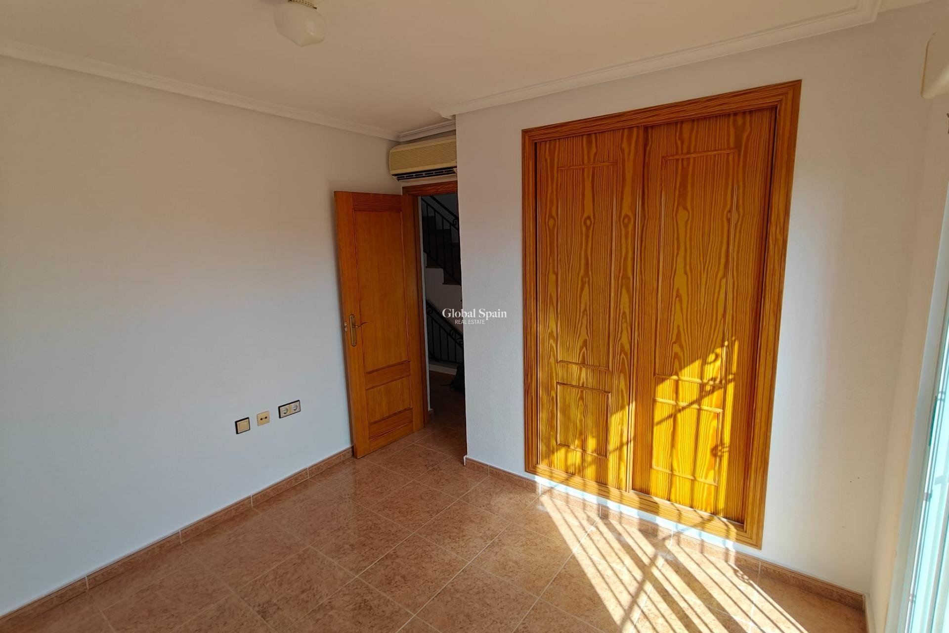 Revente - MAISON -
LOS MONTESINOS - Costa Blanca Sur