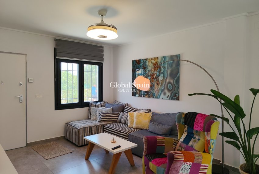 Revente - MAISON -
LOS MONTESINOS - Costa Blanca