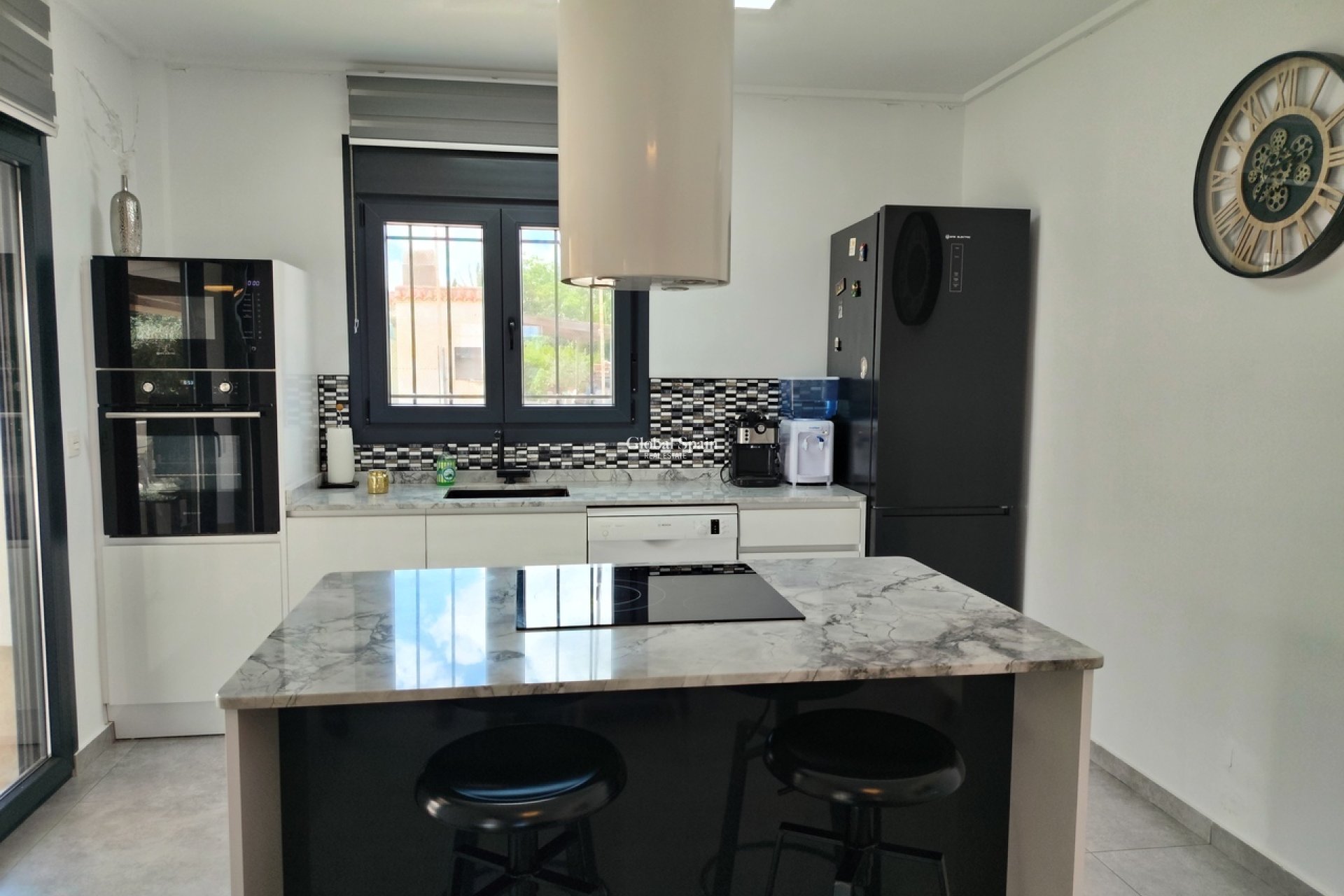 Revente - MAISON -
LOS MONTESINOS - Costa Blanca