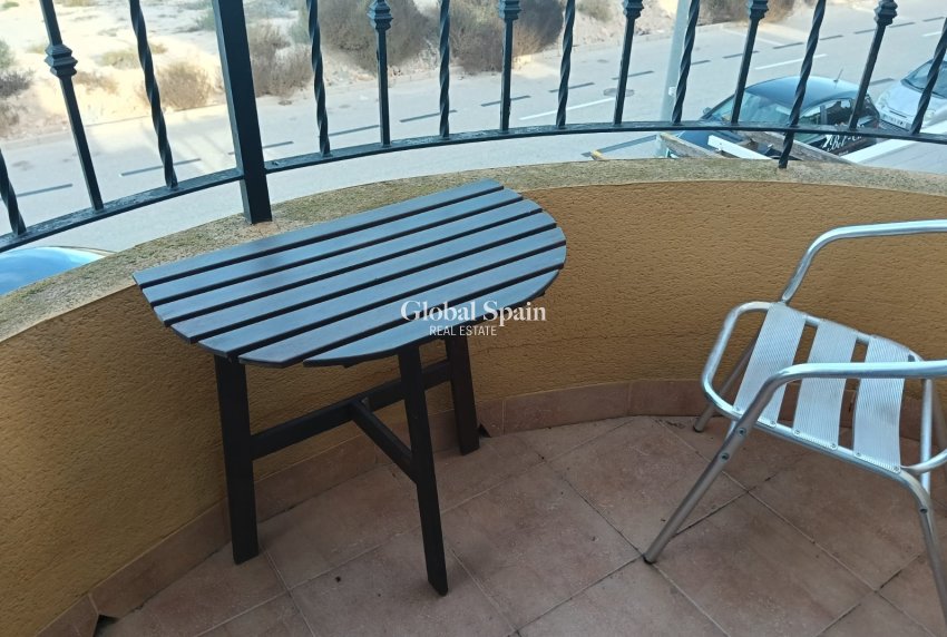 Revente - MAISON -
LOS MONTESINOS - La Herrada