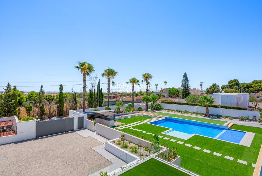 Revente - MAISON -
LOS MONTESINOS - La Herrada