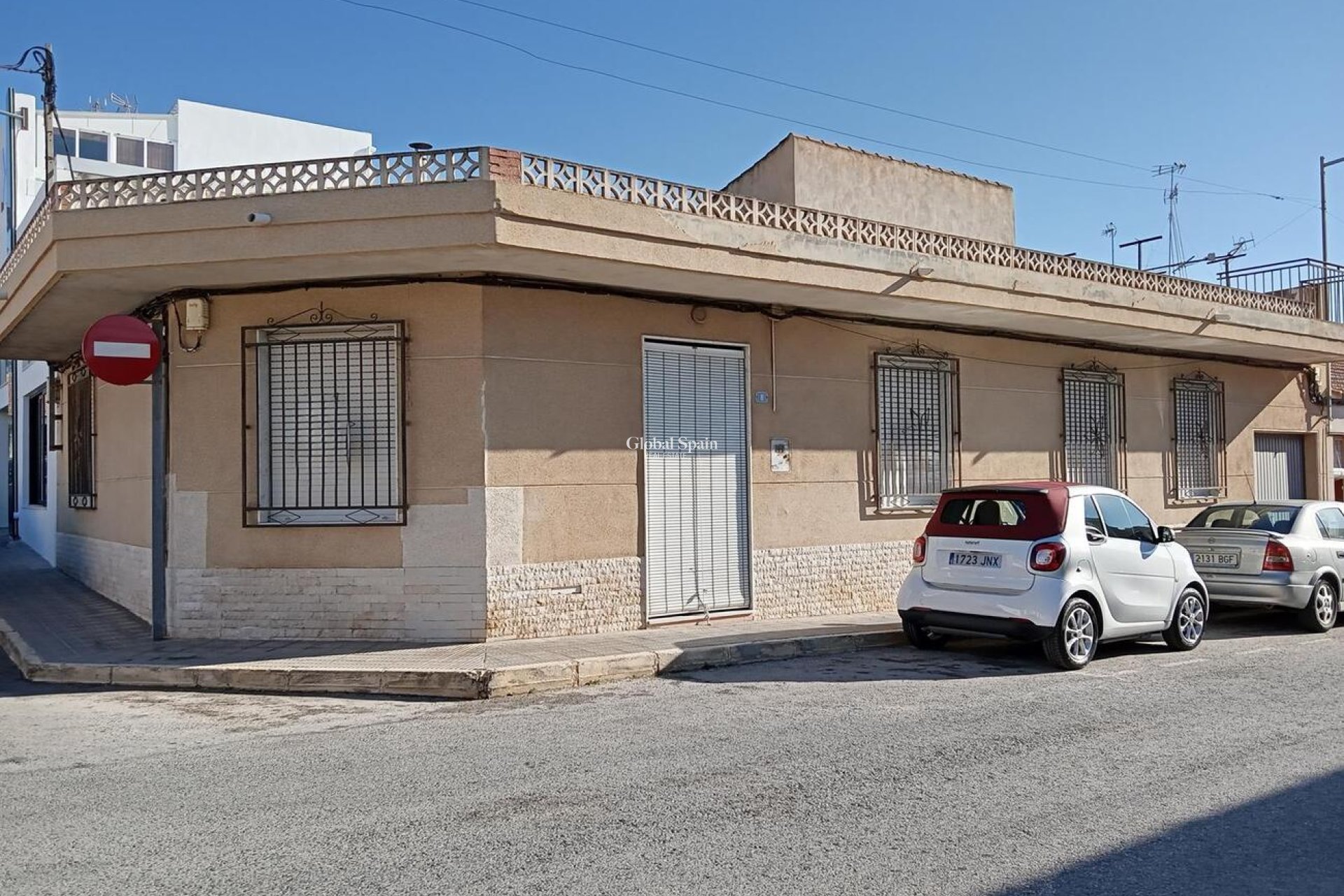Revente - MAISON -
LOS MONTESINOS - PUEBLO CENTRO