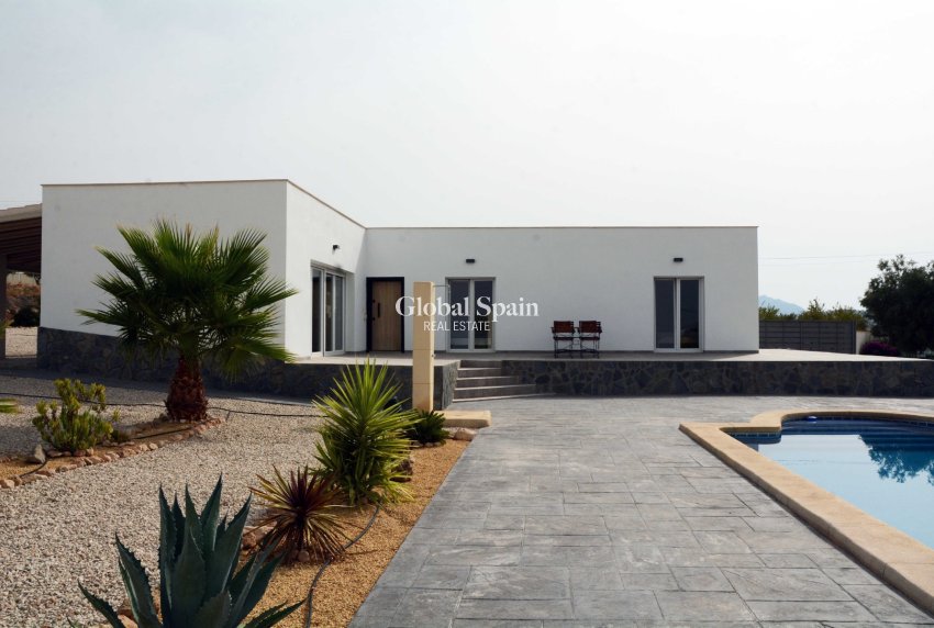 Revente - MAISON -
MACISVENDA - Inland