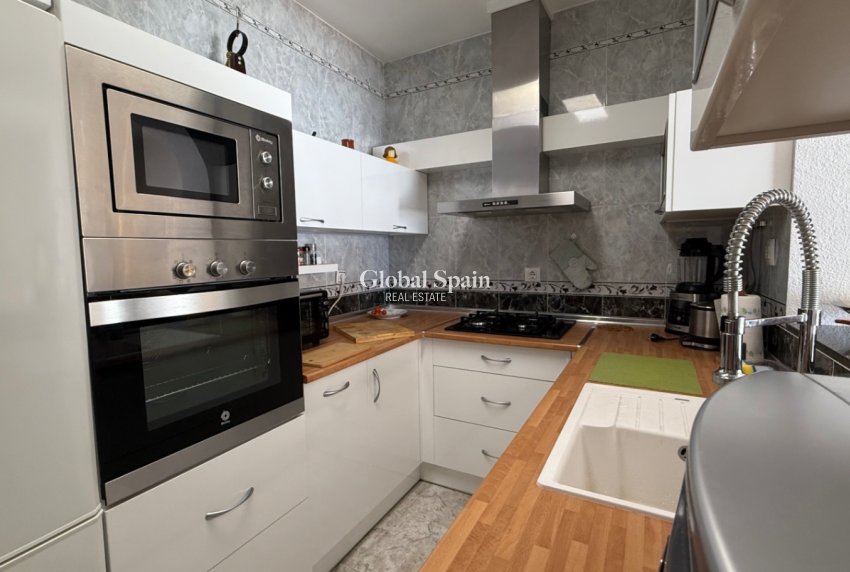 Revente - Maison mitoyenne -
TORREVIEJA - Costa Blanca Sur