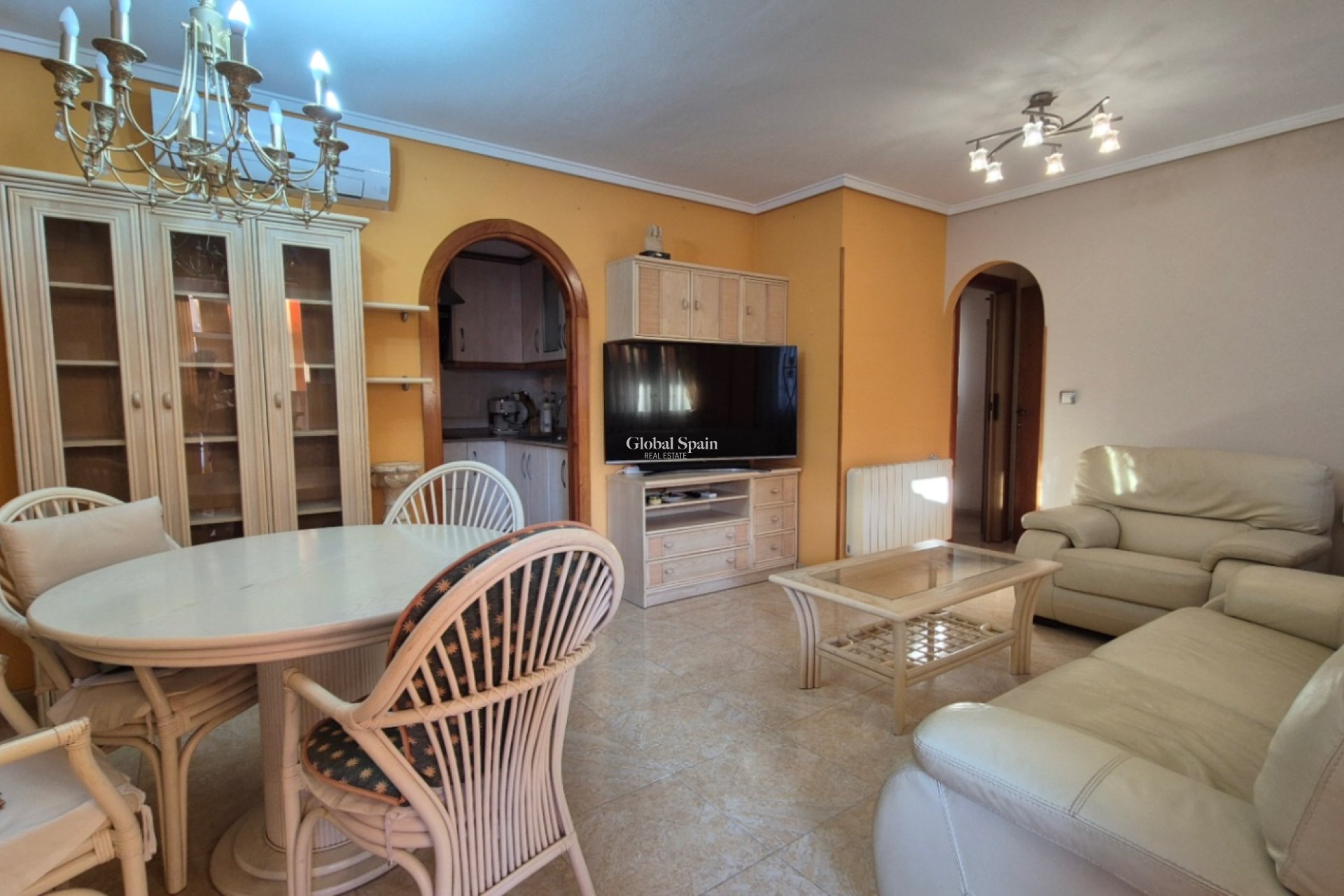 Revente - Maison mitoyenne -
TORREVIEJA - Costa Blanca Sur