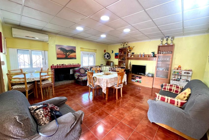 Revente - MAISON -
MONÓVAR - Inland