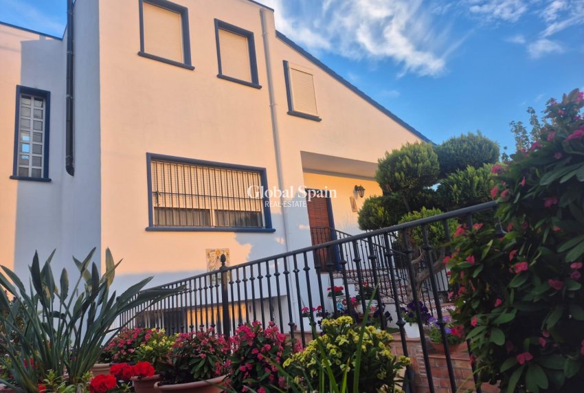 Revente - MAISON -
ORIHUELA - Casco Histórico