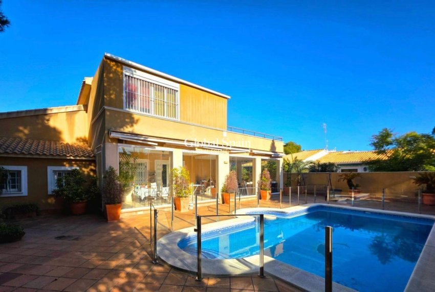 Revente - MAISON -
ORIHUELA COSTA - Altos de campoamor
