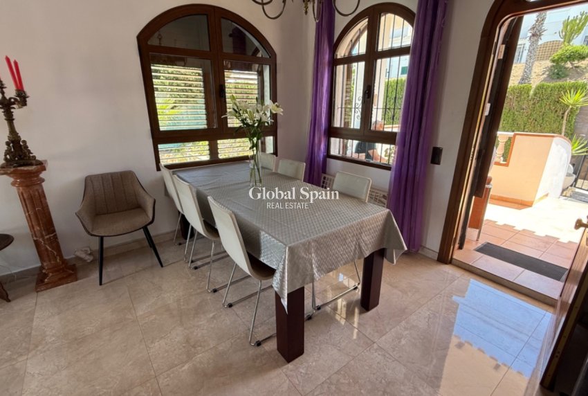 Revente - MAISON -
ORIHUELA - Costa Blanca Sur