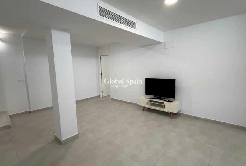 Revente - Maison -
ORIHUELA - Costa Blanca Sur