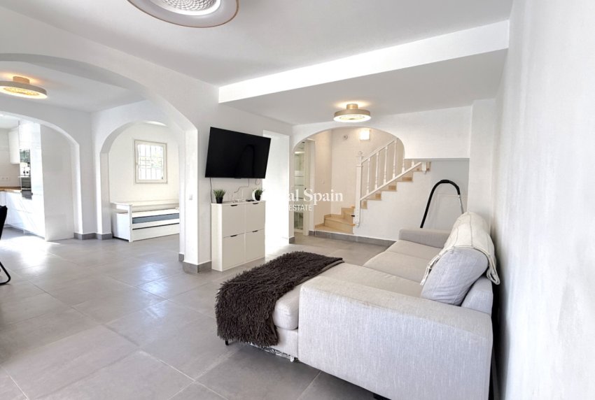 Revente - MAISON -
ORIHUELA - Costa Blanca Sur