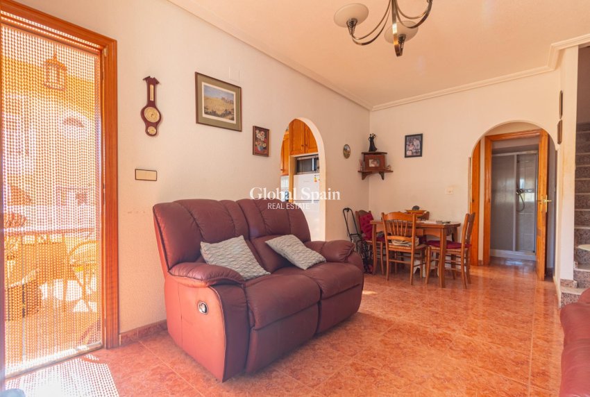 Revente - Maison -
ORIHUELA COSTA - CABO ROIG
