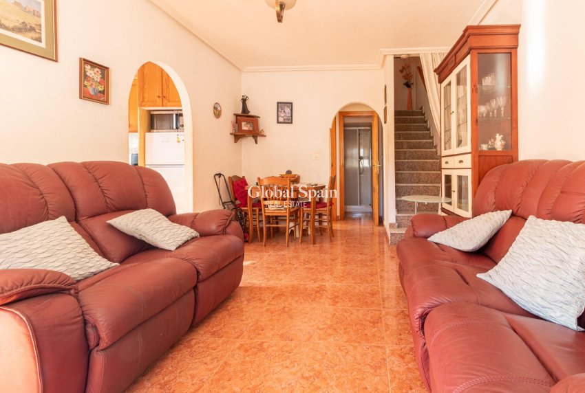 Revente - Maison -
ORIHUELA COSTA - CABO ROIG