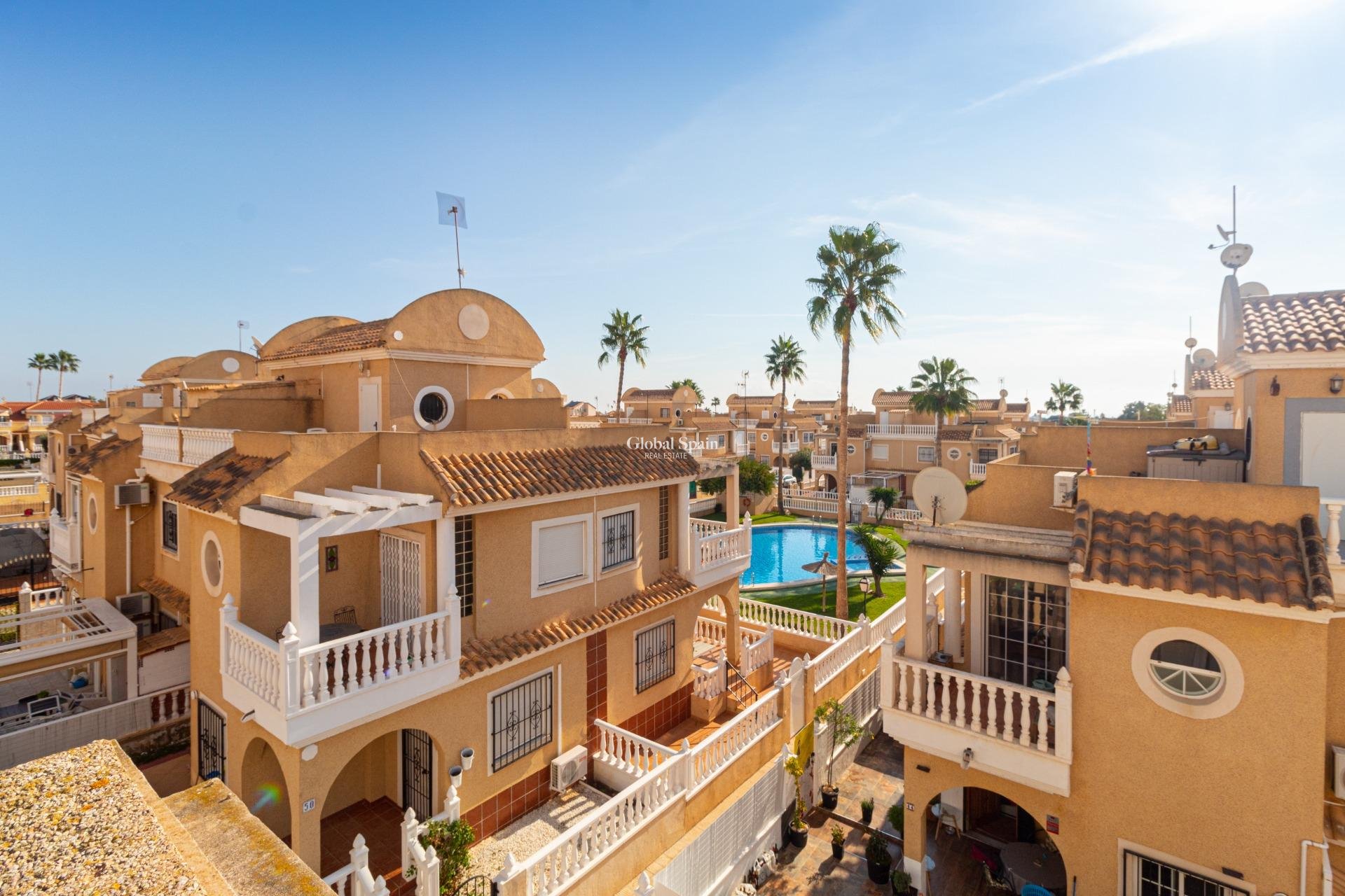 Revente - Maison -
ORIHUELA COSTA - CABO ROIG