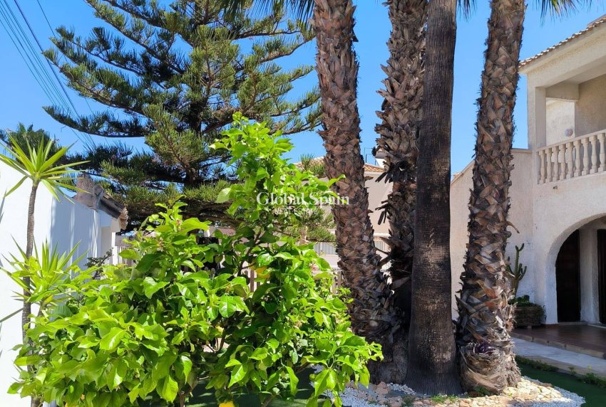 Revente - MAISON -
ORIHUELA COSTA - CABO ROIG