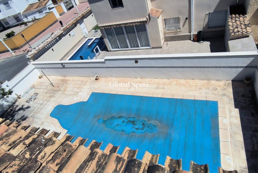 Revente - MAISON -
ORIHUELA COSTA - CABO ROIG