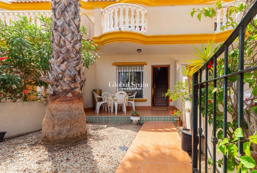 Revente - Maison -
ORIHUELA COSTA - CABO ROIG