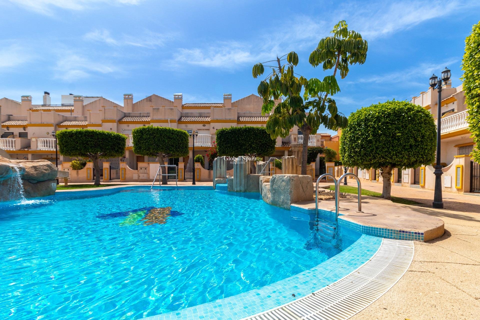 Revente - Maison -
ORIHUELA COSTA - CABO ROIG