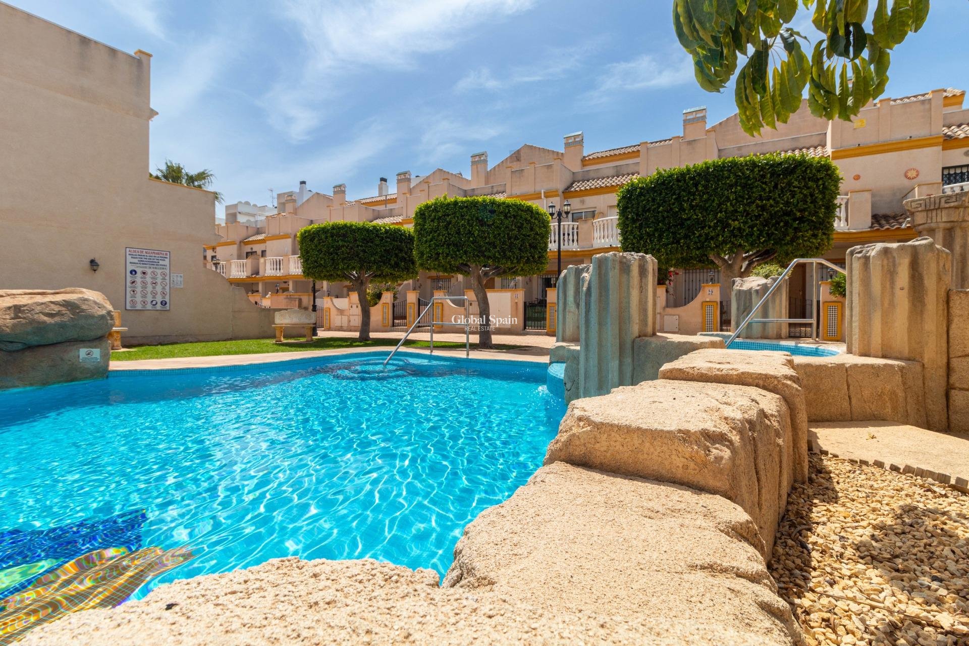 Revente - Maison -
ORIHUELA COSTA - CABO ROIG