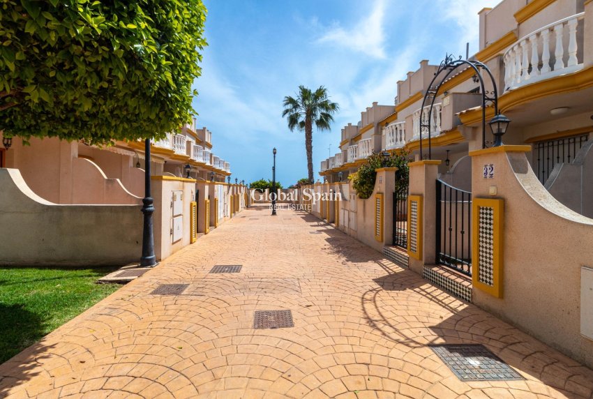 Revente - Maison -
ORIHUELA COSTA - CABO ROIG