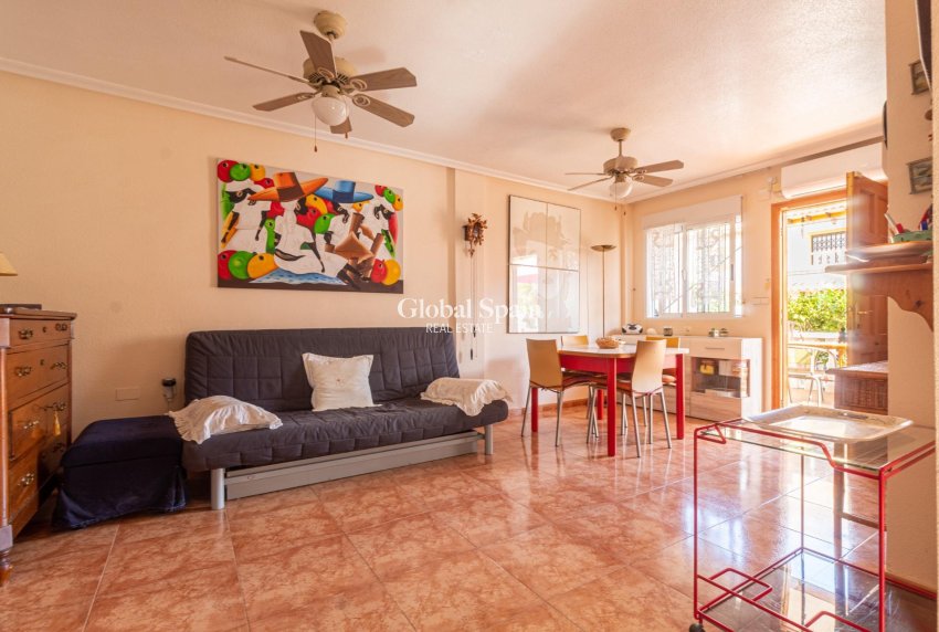 Revente - Maison -
ORIHUELA COSTA - CABO ROIG